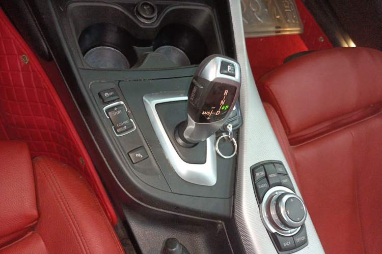Used BMW 2 Series 2017 220i Convertible Coupe M Sport Edition Gear Lever