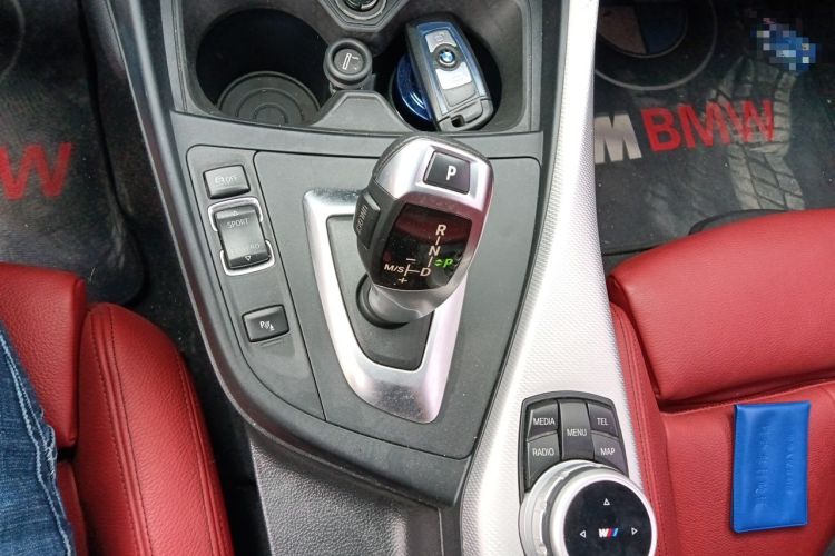 Used BMW 2 Series 2017 220i Convertible Coupe M Sport Edition Gear Lever