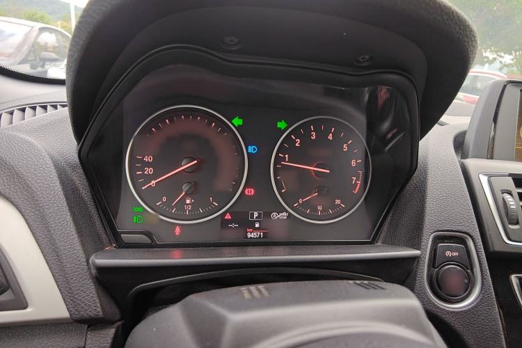 Used BMW 2 Series 2017 220i Convertible Coupe Leading Model Instrument Cluster
