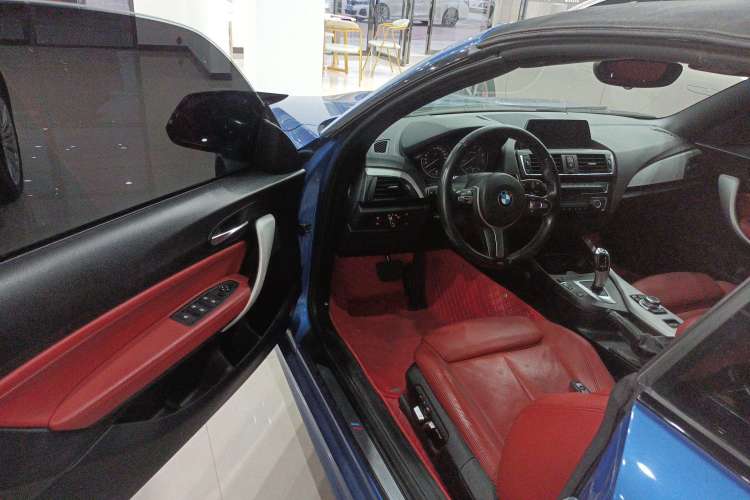 Used BMW 2 Series 2017 220i Convertible Coupe M Sport Edition Interior 3