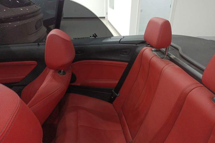 Used BMW 2 Series 2017 220i Convertible Coupe M Sport Edition Interior 6