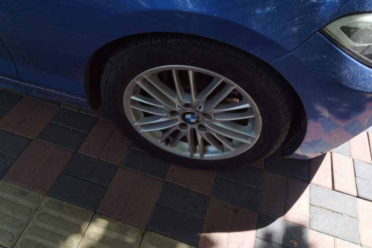 Used BMW 2 Series 2017 220i Convertible Coupe M Sport Edition Right Front Wheel Hub