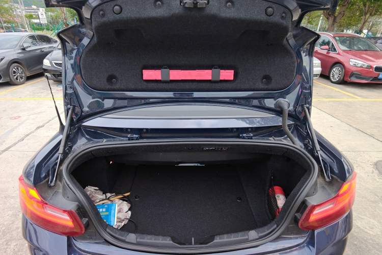 Used BMW 2 Series 2017 220i Convertible Coupe Leading Model Trunk