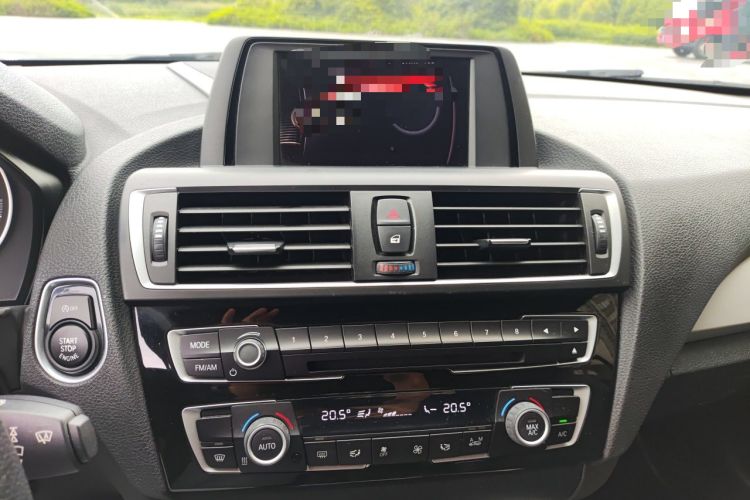 Used BMW 2 Series 2017 220i Convertible Coupe Leading Model Audio And AC Panel