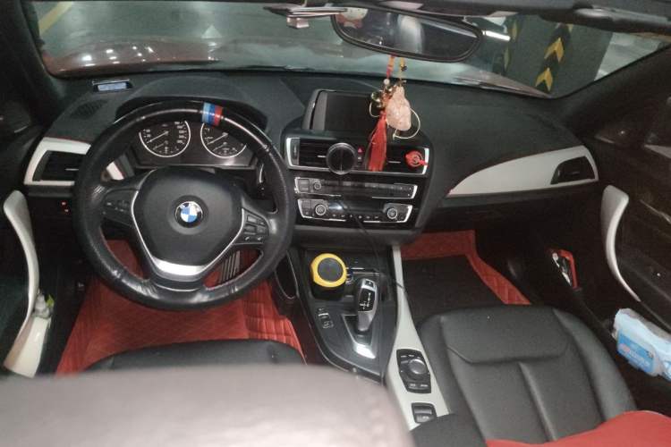 Used BMW 2 Series 2017 220i Convertible Coupe Leading Model Center Console