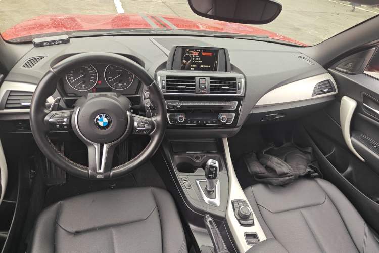 Used BMW 2 Series 2017 220i Convertible Coupe Leading Model Center Console