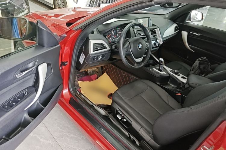 Used BMW 2 Series 2017 220i Convertible Coupe Leading Model Driver Seat