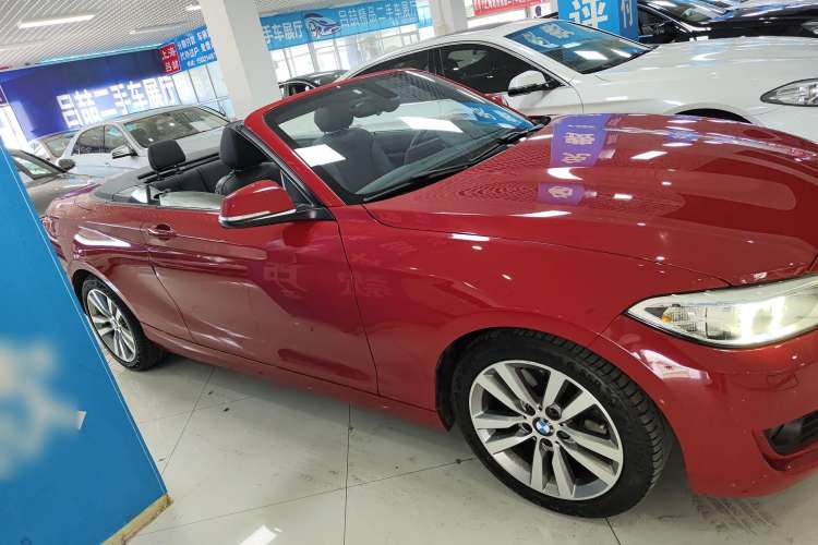 Used BMW 2 Series 2017 220i Convertible Coupe Leading Model Exterior 2