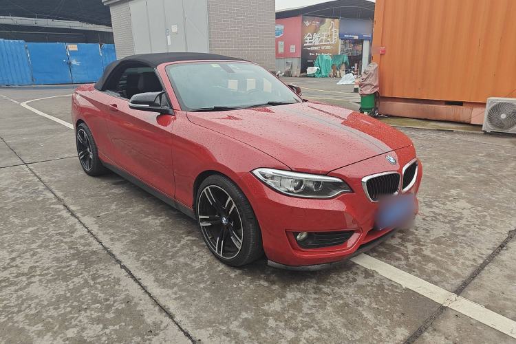 Used BMW 2 Series 2017 220i Convertible Coupe Leading Model Front Right 45 Deg