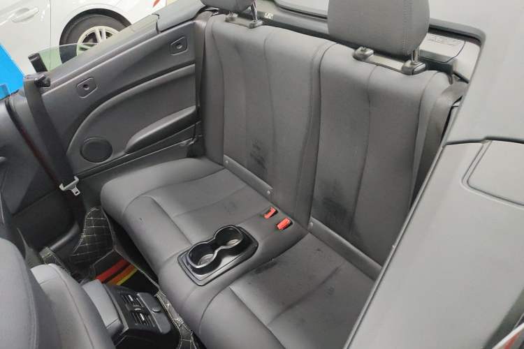 Used BMW 2 Series 2017 220i Convertible Coupe Leading Model Interior 1
