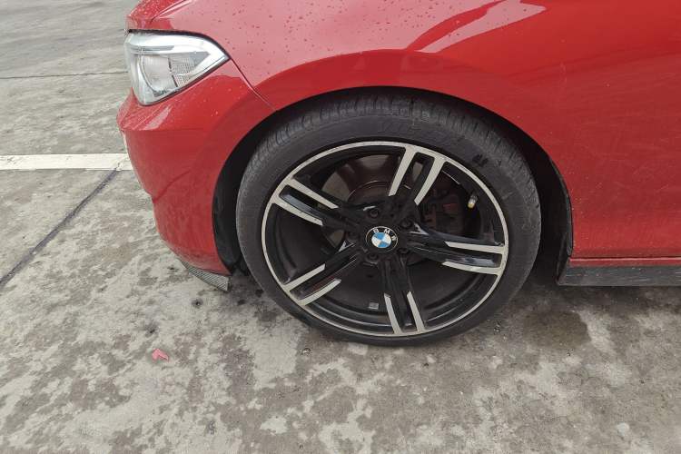 Used BMW 2 Series 2017 220i Convertible Coupe Leading Model Left Front Wheel Hub