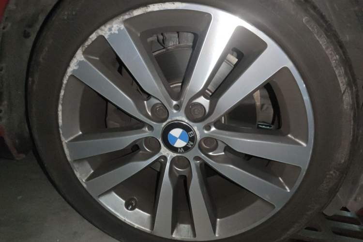 Used BMW 2 Series 2017 220i Convertible Coupe Leading Model Right Front Wheel Hub