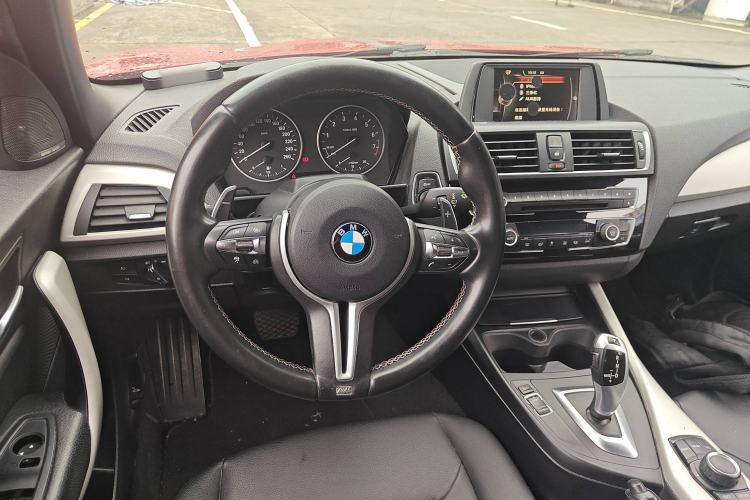 Used BMW 2 Series 2017 220i Convertible Coupe Leading Model Steering Wheel