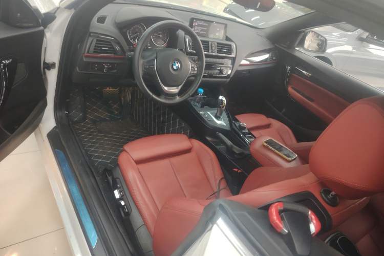 Used BMW 2 Series 2017 220i Convertible Coupe Leading Model Center Console