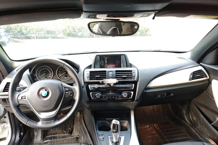 Used BMW 2 Series 2017 220i Convertible Coupe Leading Model Center Console