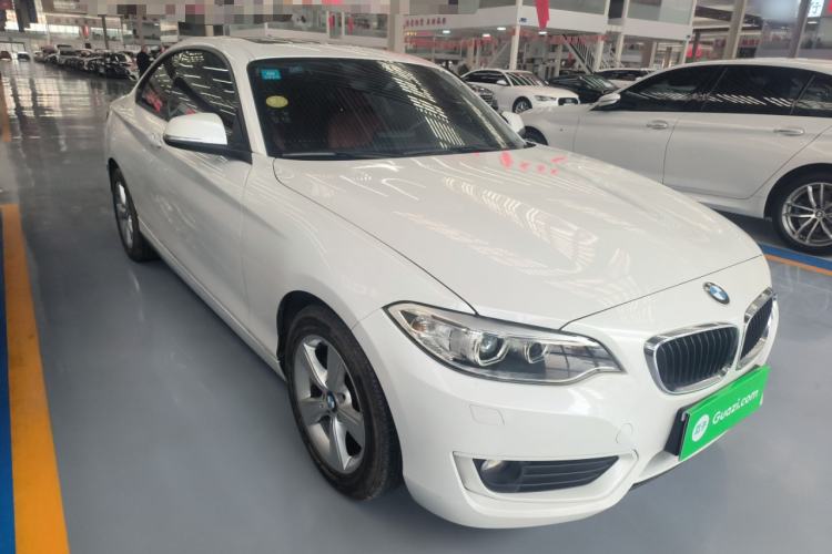 Used BMW 2 Series 2017 220i Leading Model Exterior 1