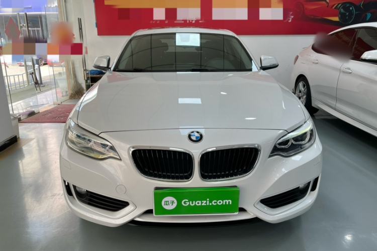 Used BMW 2 Series 2017 220i Leading Model Exterior 3