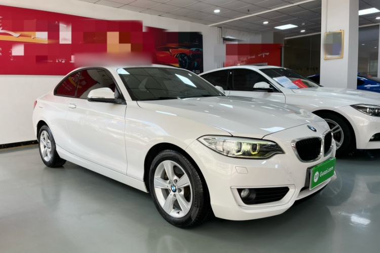 Used BMW 2 Series 2017 220i Leading Model Exterior 6