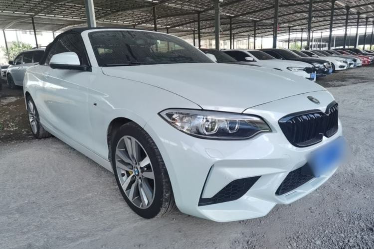 Used BMW 2 Series 2017 220i Convertible Coupe Leading Model Front Right 45 Deg