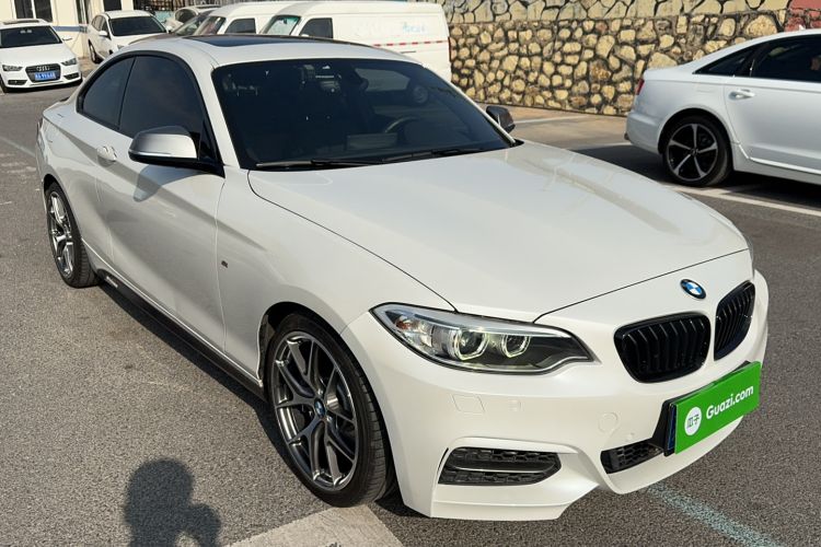 Used BMW 2 Series 2017 M240i Front Right 45 Deg