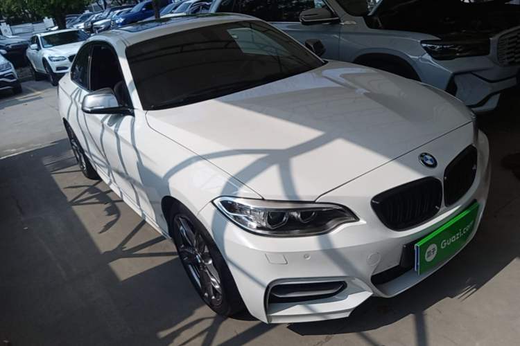 Used BMW 2 Series 2017 M240i Front Right 45 Deg
