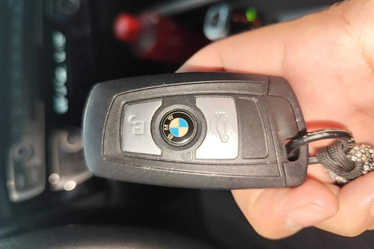 Used BMW 2 Series 2017 220i Convertible Coupe Leading Model Interior 1