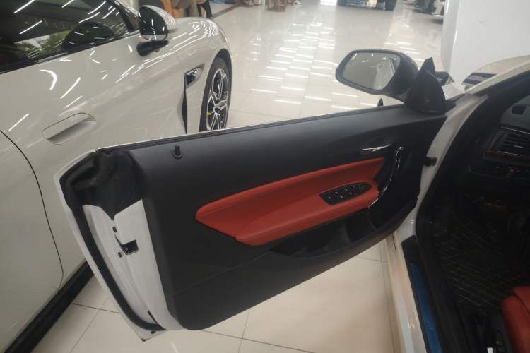 Used BMW 2 Series 2017 220i Convertible Coupe Leading Model Left Front Door Interior