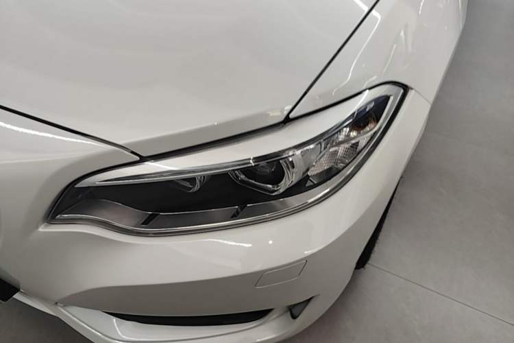 Used BMW 2 Series 2017 220i Convertible Coupe Leading Model Left Front Headlight