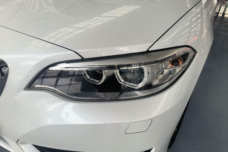 Used BMW 2 Series 2017 220i Leading Model Left Front Headlight