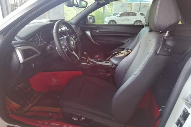 Used BMW 2 Series 2017 220i Convertible Coupe Leading Model Left Front Seat