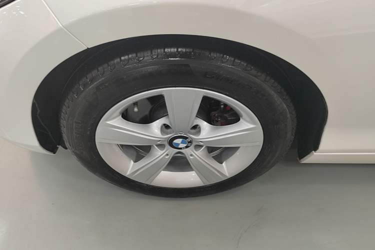Used BMW 2 Series 2017 220i Leading Model Left Front Wheel Hub