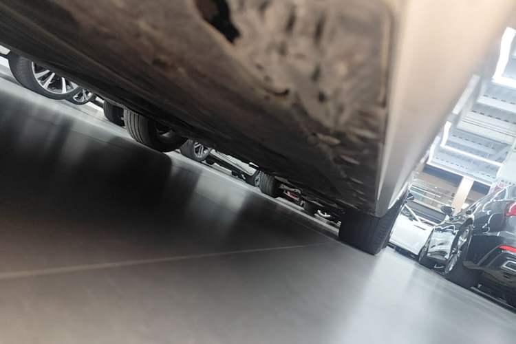 Used BMW 2 Series 2017 220i Convertible Coupe Leading Model Left Side Sill