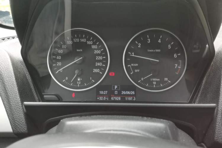 Used BMW 2 Series 2017 220i Convertible Coupe Leading Model Odometer Close Up