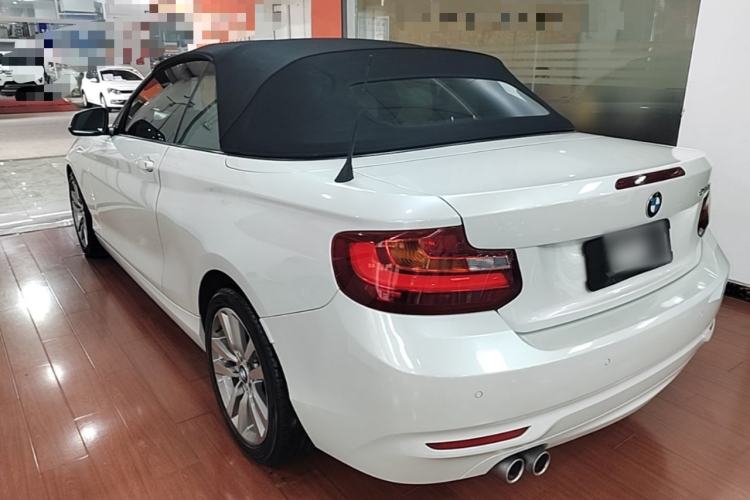 Used BMW 2 Series 2017 220i Convertible Coupe Leading Model Rear Left 45 Deg