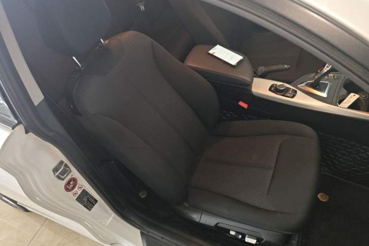 Used BMW 2 Series 2017 220i Leading Model Right Front Seat