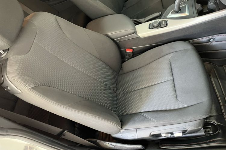 Used BMW 2 Series 2017 220i Leading Model Right Front Seat