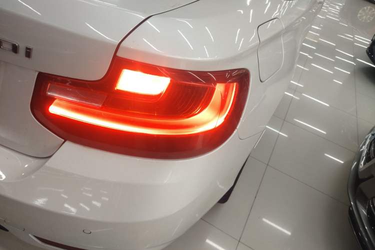Used BMW 2 Series 2017 220i Convertible Coupe Leading Model Right Rear Taillight