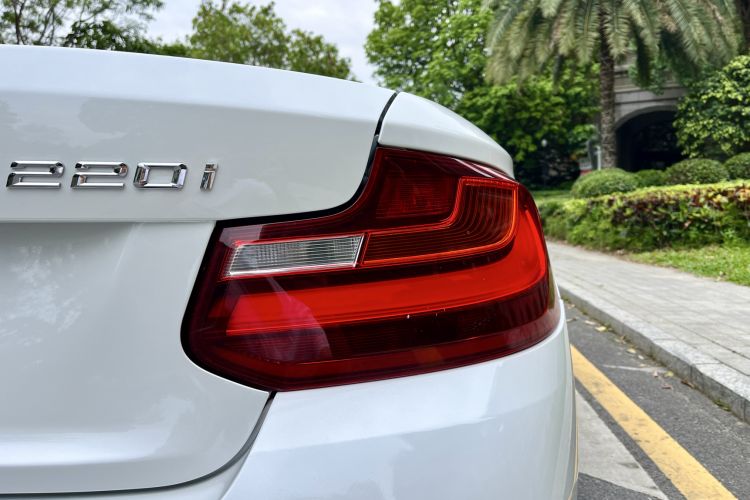 Used BMW 2 Series 2017 220i Convertible Coupe M Sport Edition Right Rear Taillight