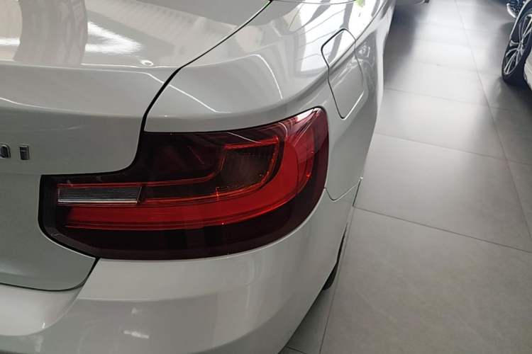 Used BMW 2 Series 2017 220i Convertible Coupe Leading Model Right Rear Taillight