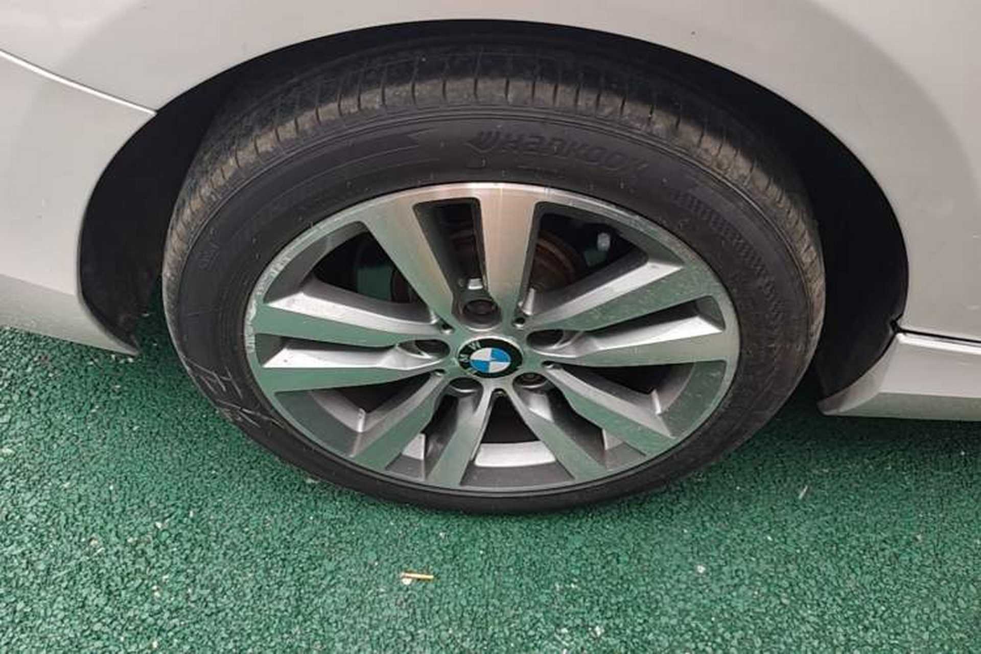 Used BMW 2 Series 2017 220i Convertible Coupe Leading Model Right Rear Wheel Hub