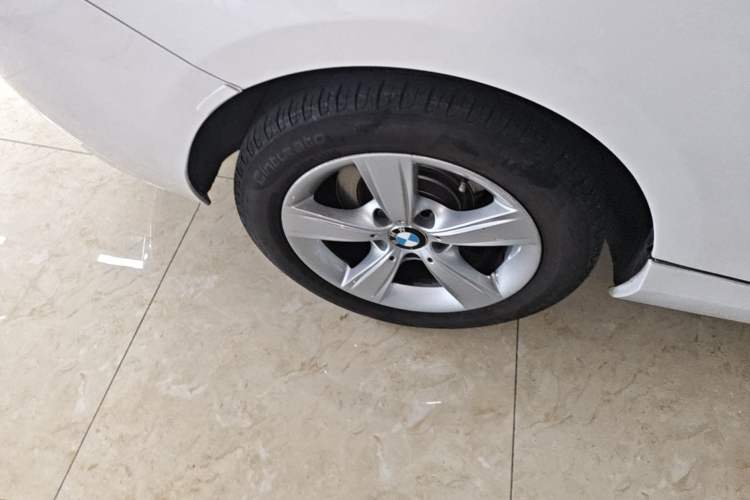Used BMW 2 Series 2017 220i Leading Model Right Rear Wheel Hub