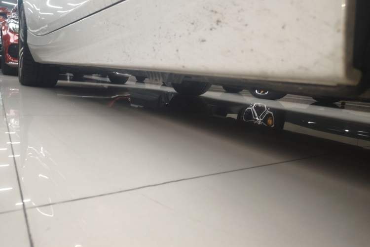 Used BMW 2 Series 2017 220i Convertible Coupe Leading Model Right Side Sill