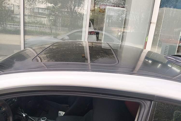 Used BMW 2 Series 2017 220i Leading Model Roof