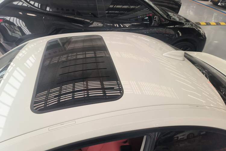 Used BMW 2 Series 2017 220i Leading Model Roof