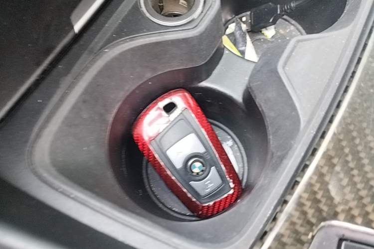 Used BMW 2 Series 2017 220i Leading Model Vehicle Key