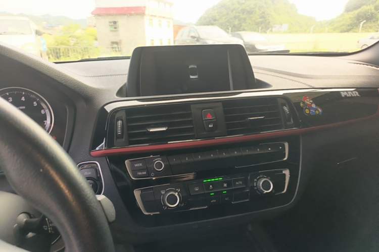 Used BMW 2 Series 2018 220i Convertible Coupe Sports Design Package Audio And AC Panel