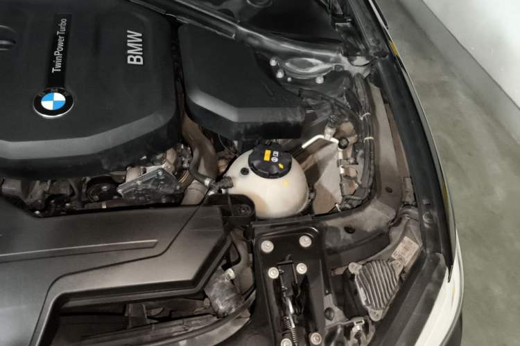 Used BMW 2 Series 2018 220i Sport Design Package Engine Bay Left