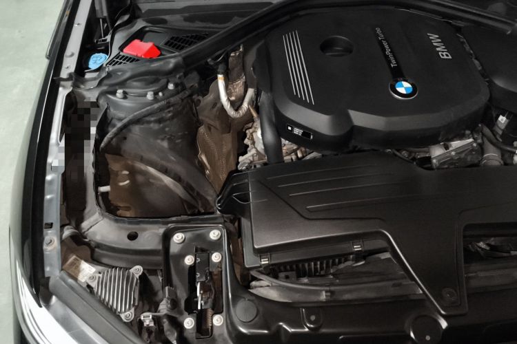 Used BMW 2 Series 2018 220i Sport Design Package Engine Bay Right