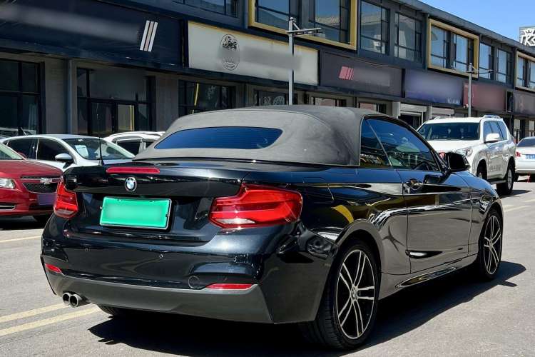 Used BMW 2 Series 2018 225i Convertible Coupe Luxury Model M Sport Package Exterior 4