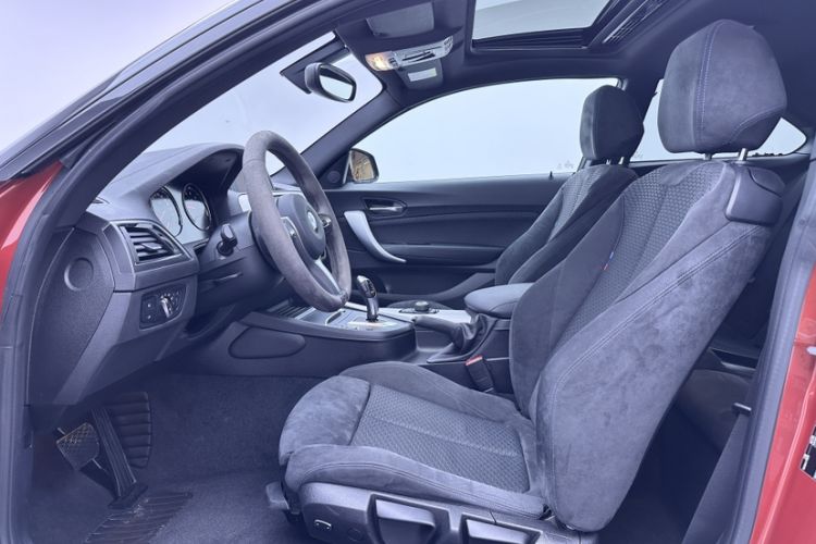 Used BMW 2 Series 2018 225i M Sport Interior 3